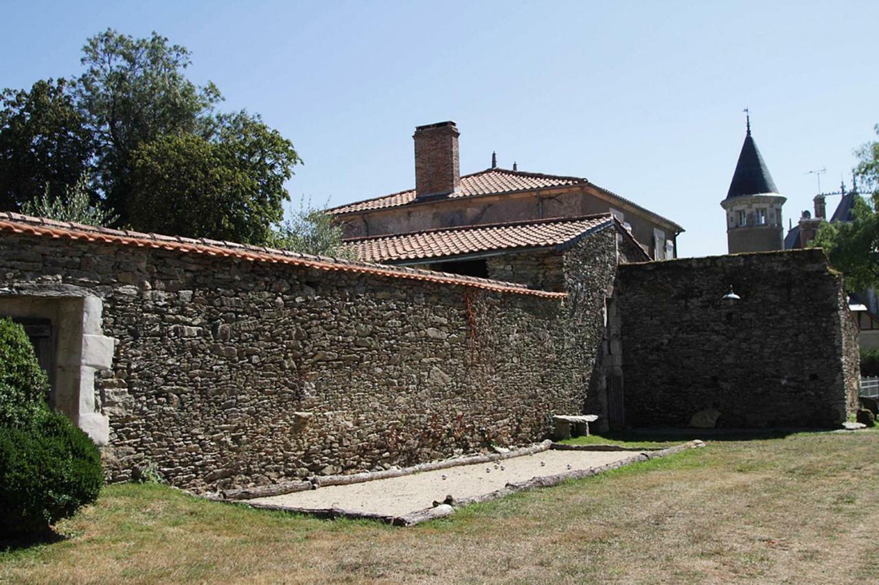 Chateau Breduriere Moutiers-sur-le-Lay Exterior photo